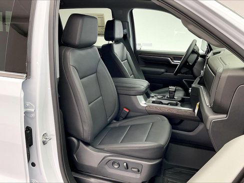 New 2026 GMC Sierra 1500 SLT w/ SLT Premium Plus Package image 9