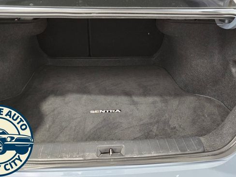 Used 2025 Nissan Sentra SV FWD image 31