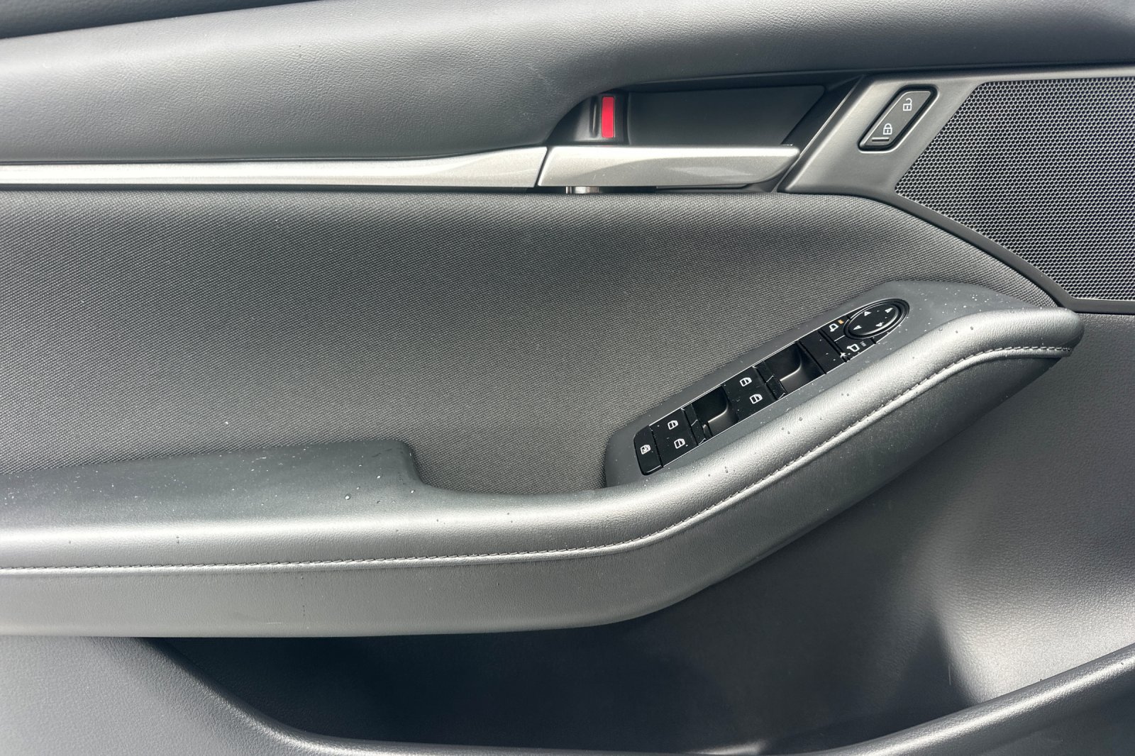 New 2026 MAZDA MAZDA3 s FWD image 11