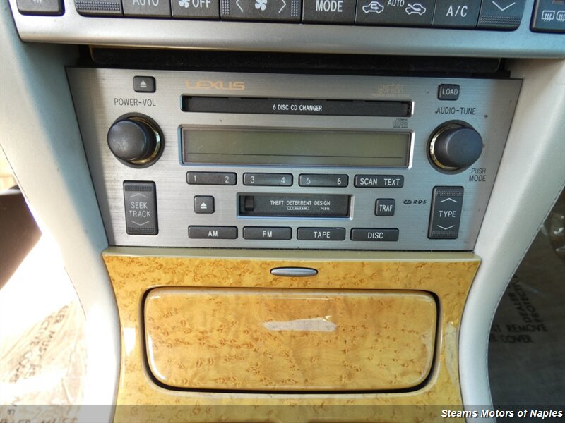 Used 2005 Lexus SC 430 Convertible RWD image 31