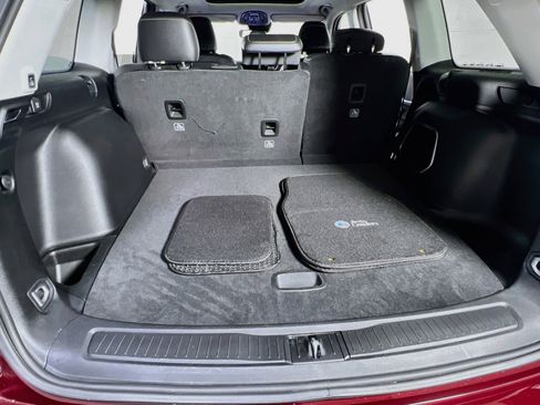 Used 2022 Jeep Grand Cherokee Limited image 26