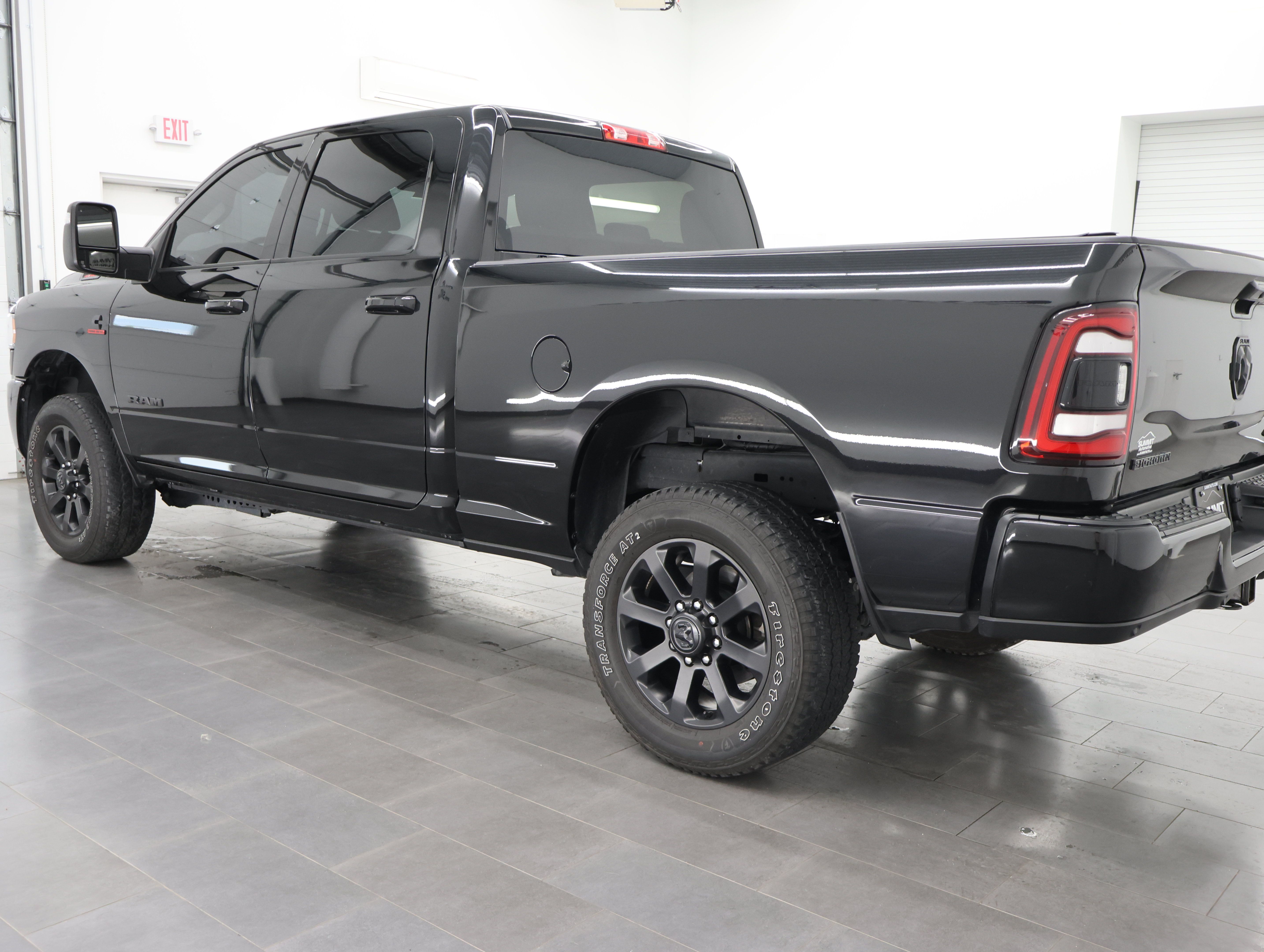 Used 2024 RAM 2500 Big Horn w/ Night Edition AWD/4WD image 6