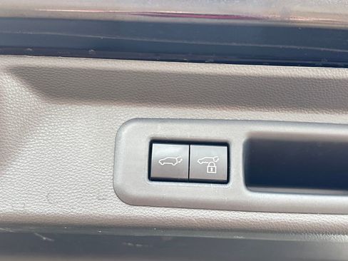 Used 2025 Toyota Sequoia Capstone AWD/4WD image 35