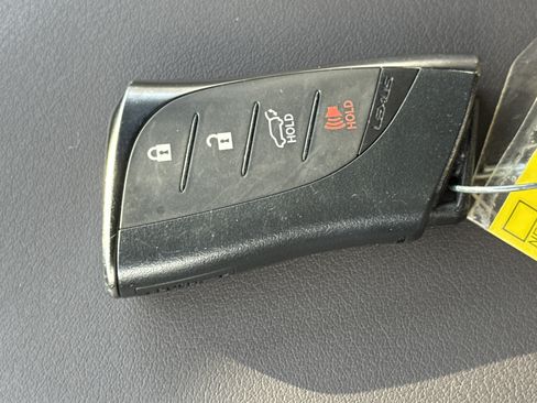 Used 2023 Lexus RX 350 w/ Luxury Package image 36