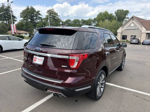 Used 2018 Ford Explorer Platinum AWD/4WD image 7