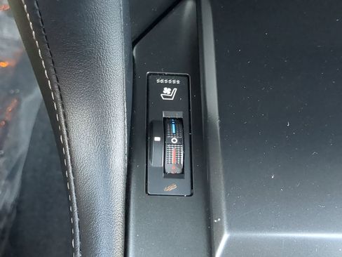 Used 2023 Lexus GX 460 image 24