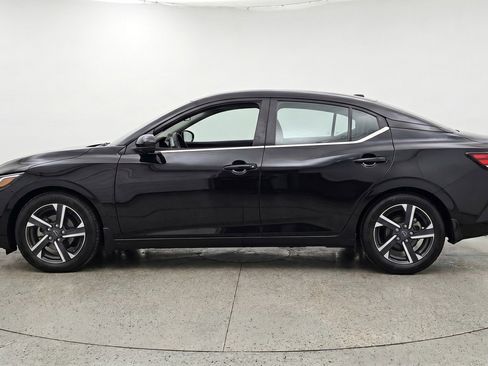 Used 2025 Nissan Sentra SV FWD image 5