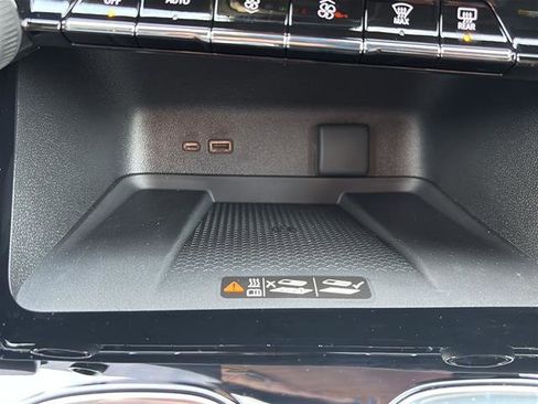 New 2026 Chevrolet Traverse LT FWD image 26