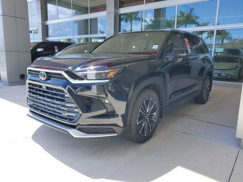 New 2026 Toyota Grand Highlander MAX Platinum image 2