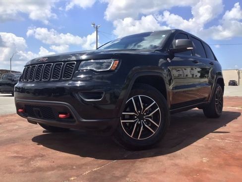 Used 2019 Jeep Grand Cherokee Trailhawk w/ Trailhawk Luxury Group image 21