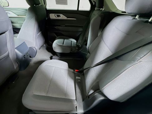 Used 2025 Ford Explorer Active image 19