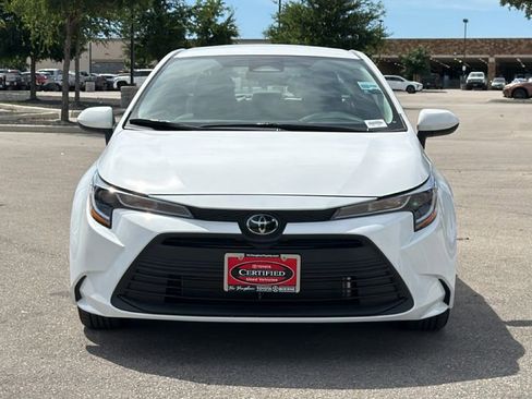 Used 2026 Toyota Corolla LE FWD image 2