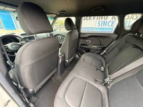 Used 2016 Kia Soul + w/ Soulful Package FWD image 28