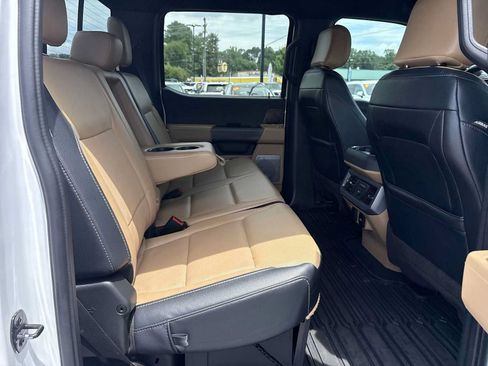 Used 2023 Ford F250 Lariat w/ Chrome Package AWD/4WD image 27