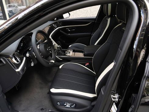 New 2026 Bentley Flying Spur Plug-In Hybrid image 8