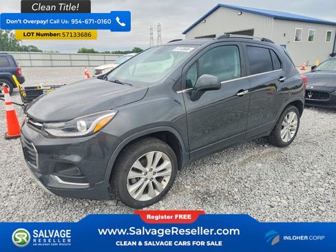 Used 2020 Chevrolet Trax Premier AWD/4WD image 1