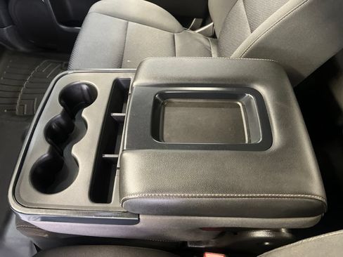 Used 2019 Chevrolet Silverado 1500 LT w/ All Star Edition AWD/4WD image 29