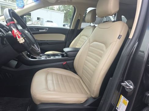 Used 2019 Ford Edge SEL w/ Equipment Group 201A image 8