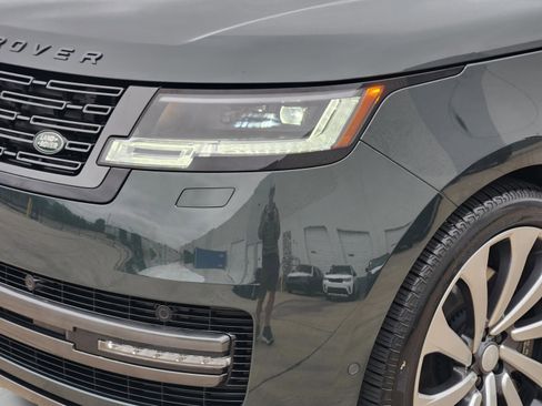 Certified 2025 Land Rover Range Rover SE AWD/4WD image 32