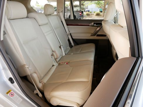 Used 2012 Lexus GX 460 image 14