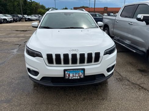 Used 2021 Jeep Cherokee Latitude Plus AWD/4WD image 5