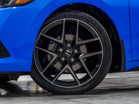 Used 2022 Honda Civic Sport Touring image 6