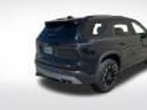 Used 2025 Chevrolet Traverse Z71 w/ Driver Confidence Package AWD/4WD image 4