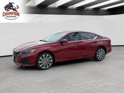 New 2026 Nissan Altima 2.5 SV w/ SV Premium Package AWD/4WD image 1