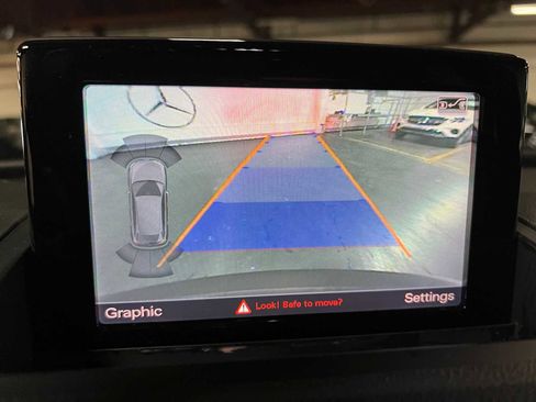 Used 2018 Audi Q3 2.0T Premium Plus w/ Premium Plus Package image 36