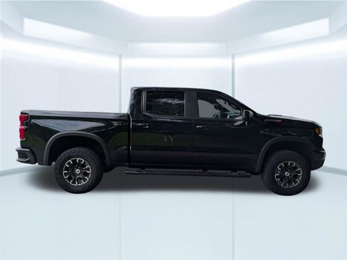 Used 2024 Chevrolet Silverado 1500 ZR2 w/ Technology Package AWD/4WD image 7