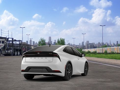 New 2026 Toyota Prius XLE FWD image 9