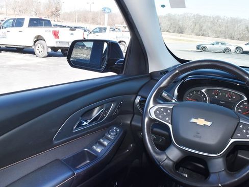 Used 2021 Chevrolet Traverse Premier w/ Redline Edition image 18