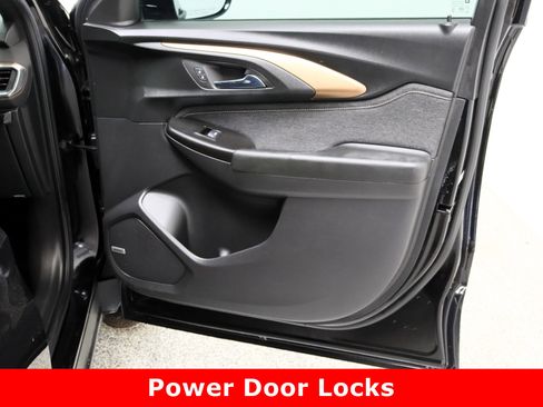 Used 2021 Chevrolet TrailBlazer ACTIV w/ Technology Package image 36