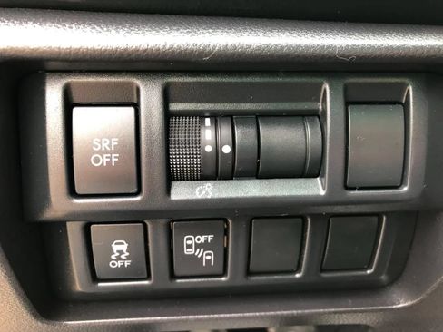 Used 2018 Subaru Impreza 2.0i Premium w/ Eyesight & BSD & Rcta AWD/4WD image 28