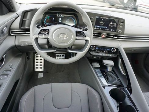 New 2026 Hyundai Elantra SEL Sport Premium FWD image 15
