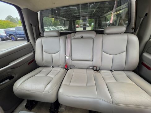 Used 2007 GMC Sierra 2500 SLT w/ Heavy-Duty Power Package AWD/4WD image 17