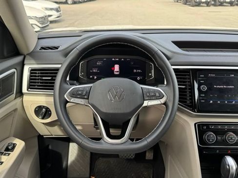 Certified 2023 Volkswagen Atlas SE AWD/4WD image 17