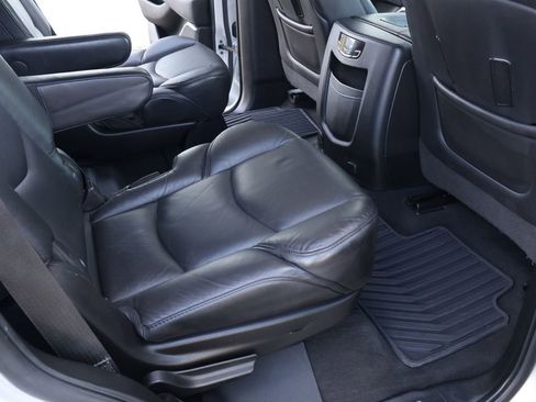 Used 2020 Cadillac Escalade Luxury image 29