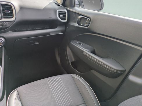 New 2026 Hyundai Venue SEL image 19