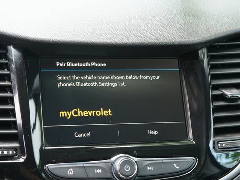 Used 2018 Chevrolet Trax LT w/ LT Convenience Package AWD/4WD image 27