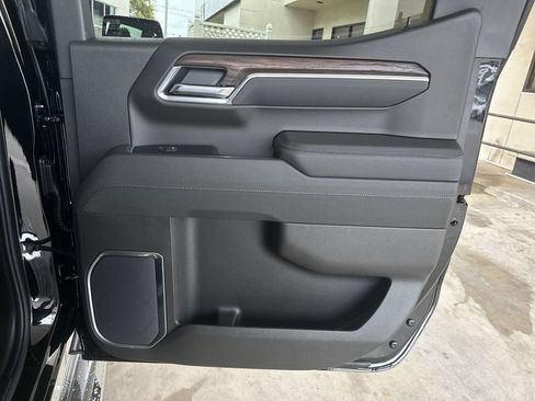 New 2026 GMC Sierra 1500 SLT w/ SLT Premium Plus Package image 34