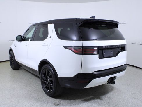 Used 2023 Land Rover Discovery S R-Dynamic image 5