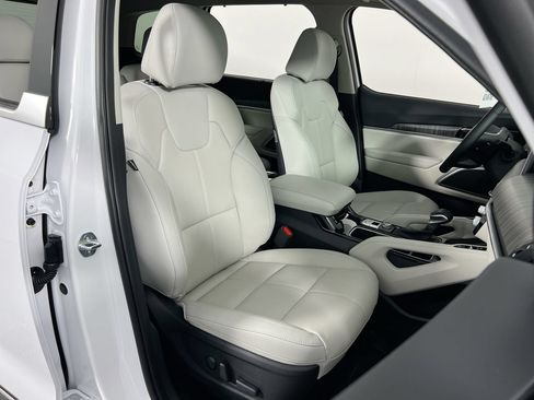 Used 2023 Kia Telluride EX w/ EX Captain's Chair Package FWD image 28