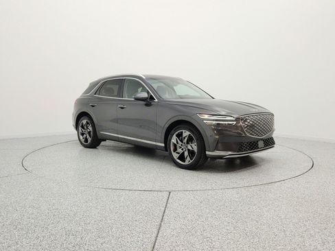 Used 2023 Genesis Electrified GV70 AWD/4WD image 3