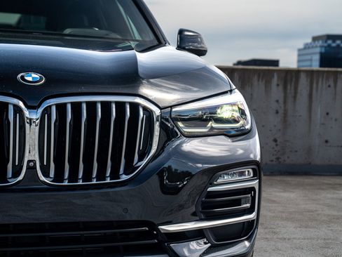 Used 2019 BMW X5 xDrive40i w/ Premium Package 2 AWD/4WD image 8