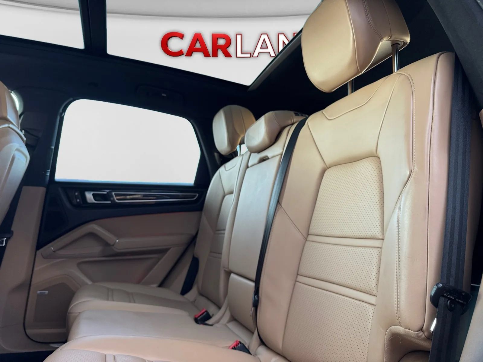 Used 2019 Porsche Cayenne AWD/4WD image 17