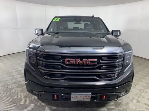 Used 2022 GMC Sierra 1500 AT4 image 4