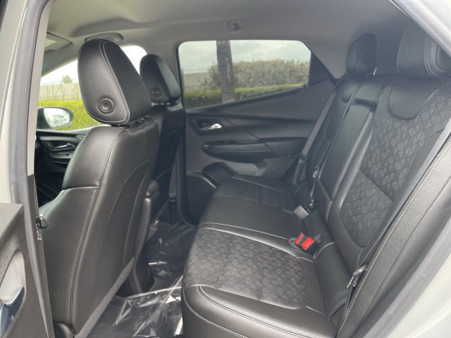 Used 2023 Chevrolet Bolt LT w/ Infotainment Package FWD image 23