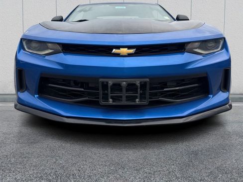 Used 2018 Chevrolet Camaro LT image 2