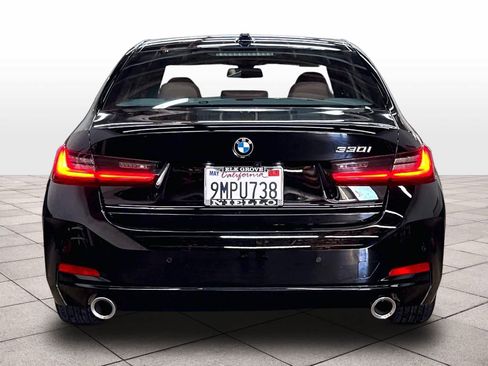 Used 2024 BMW 330i Sedan w/ Convenience Package RWD image 7